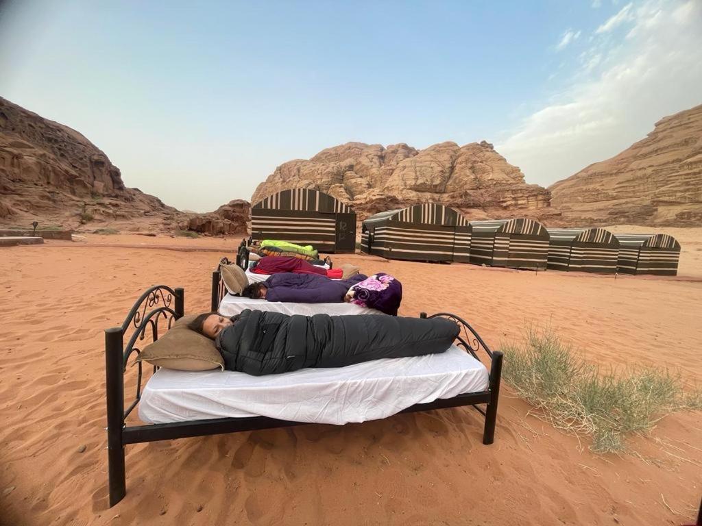 Bedouin Holidays Camp And Jeep Tours Вади-Рам Экстерьер фото