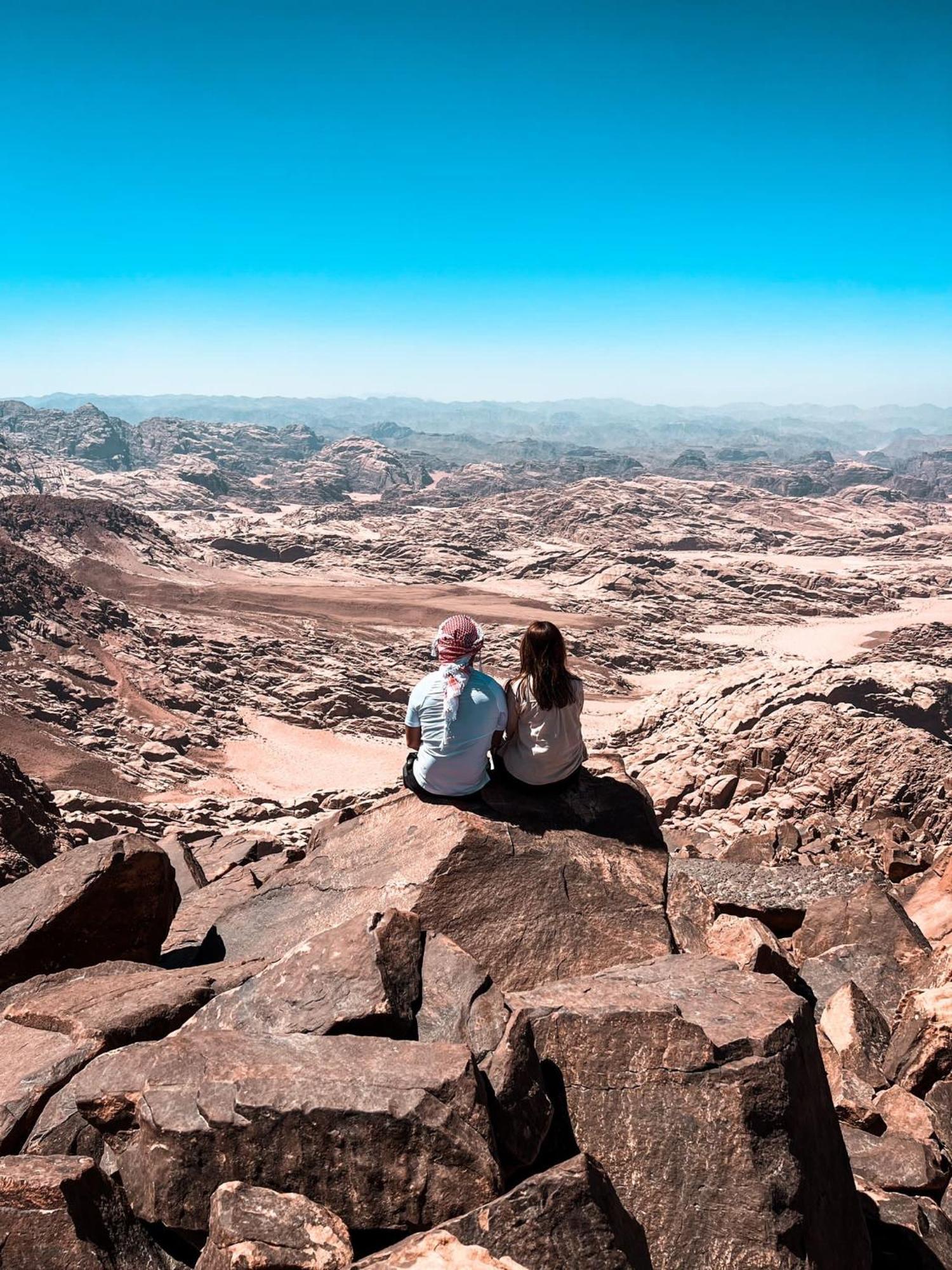 Отель Bedouin Holidays Camp And Jeep Tours Вади-Рам Экстерьер фото